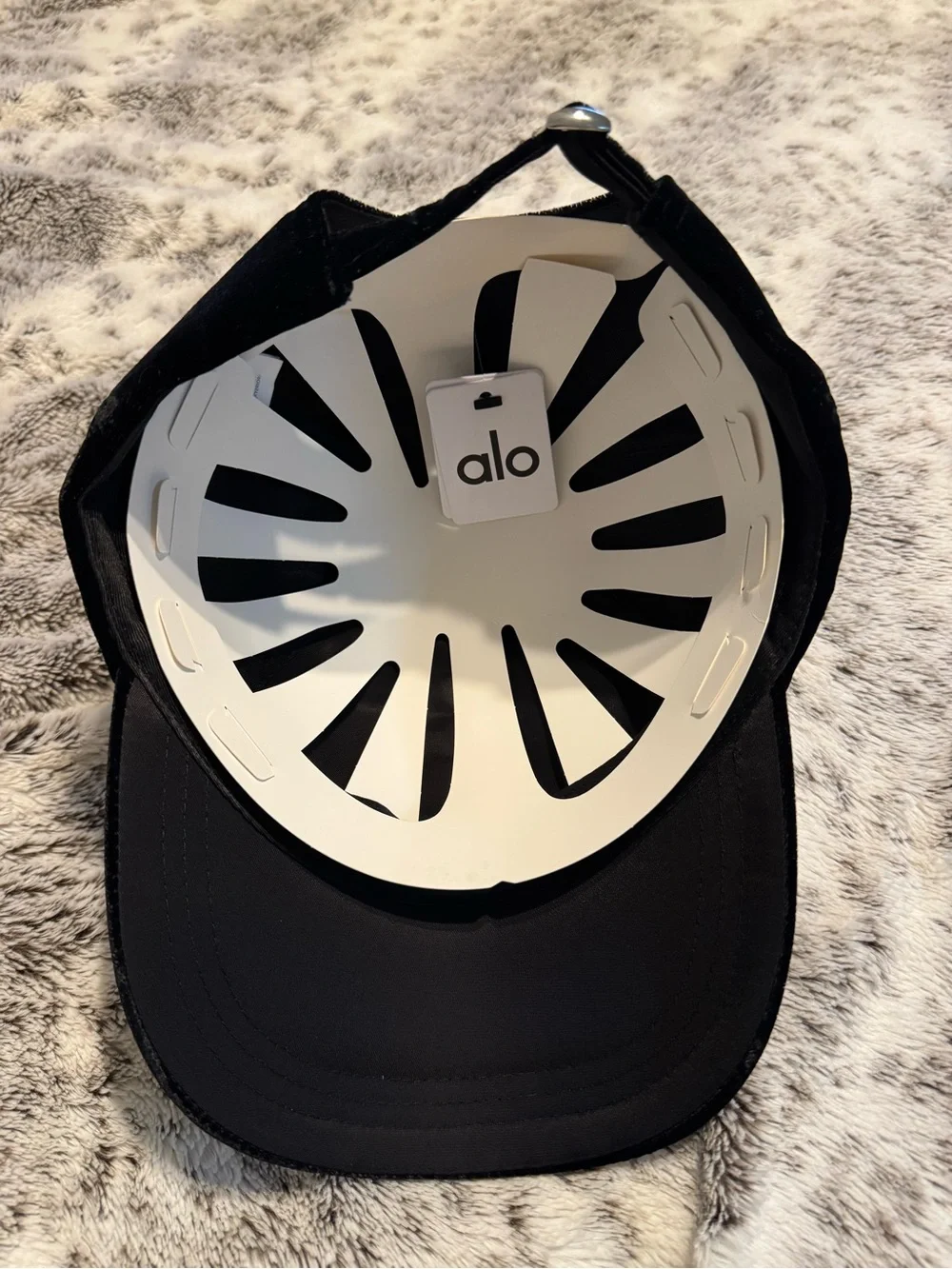 ALO Yoga Black Velvet Off-Duty Cap